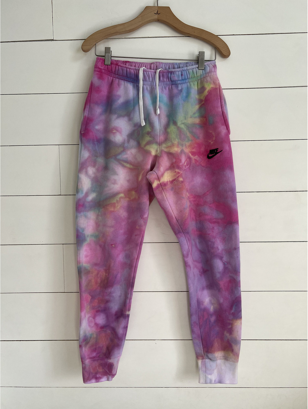 Nike Custom Tie-Dye Jogger Sportswear Club Fleece Size S Artsy Streetwear Sporty
